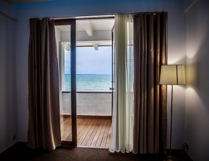 1-мест.(разм. в 2-мест.) люкс (вид на море) - Отель «ДЭМ» Сухум